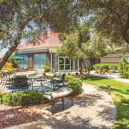 La Quinta By Wyndham Las Vegas Summerlin Tech Εξωτερικό φωτογραφία