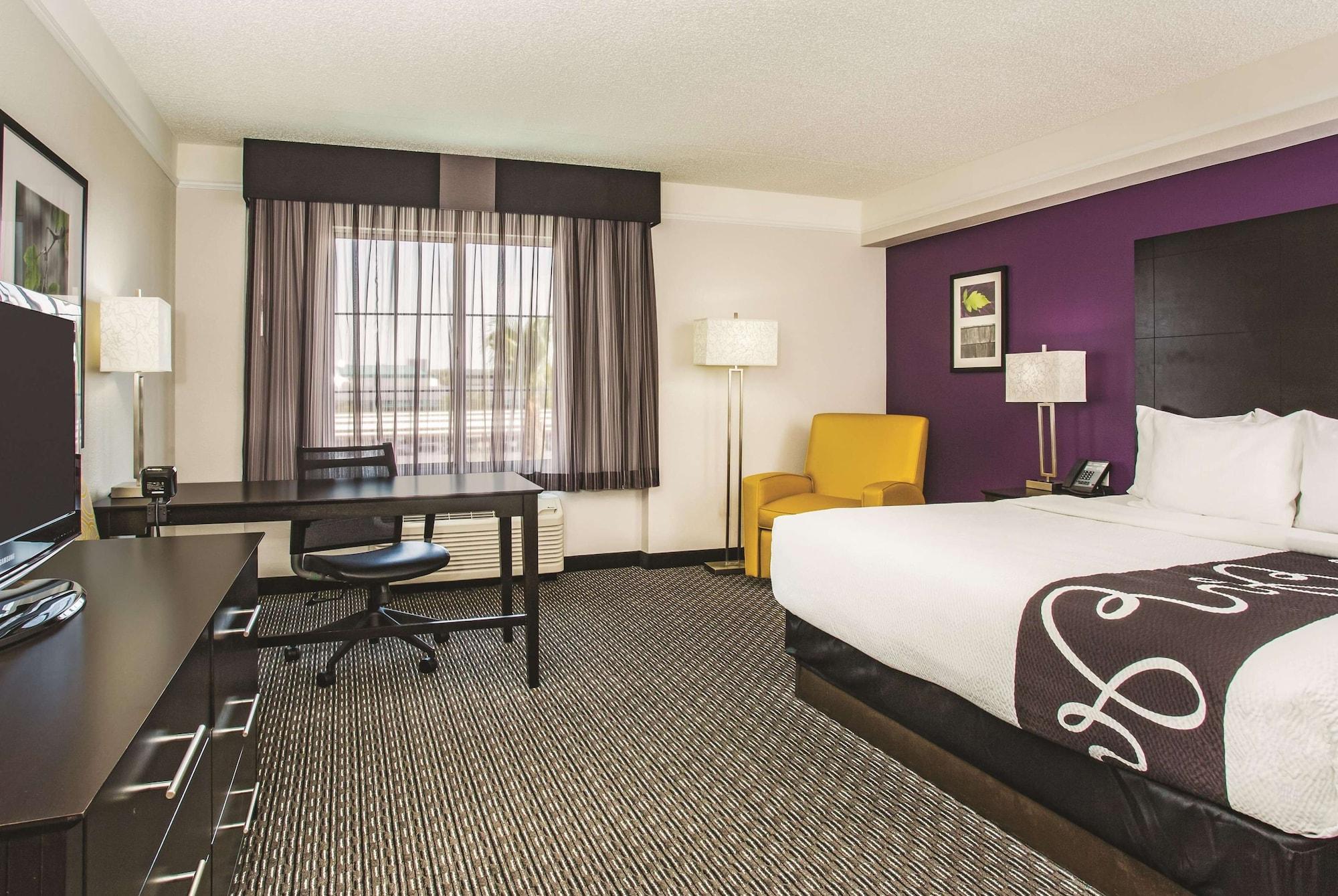 La Quinta By Wyndham Las Vegas Summerlin Tech Εξωτερικό φωτογραφία