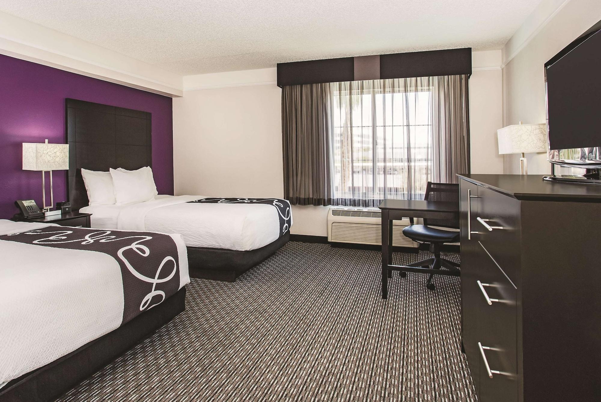 La Quinta By Wyndham Las Vegas Summerlin Tech Εξωτερικό φωτογραφία