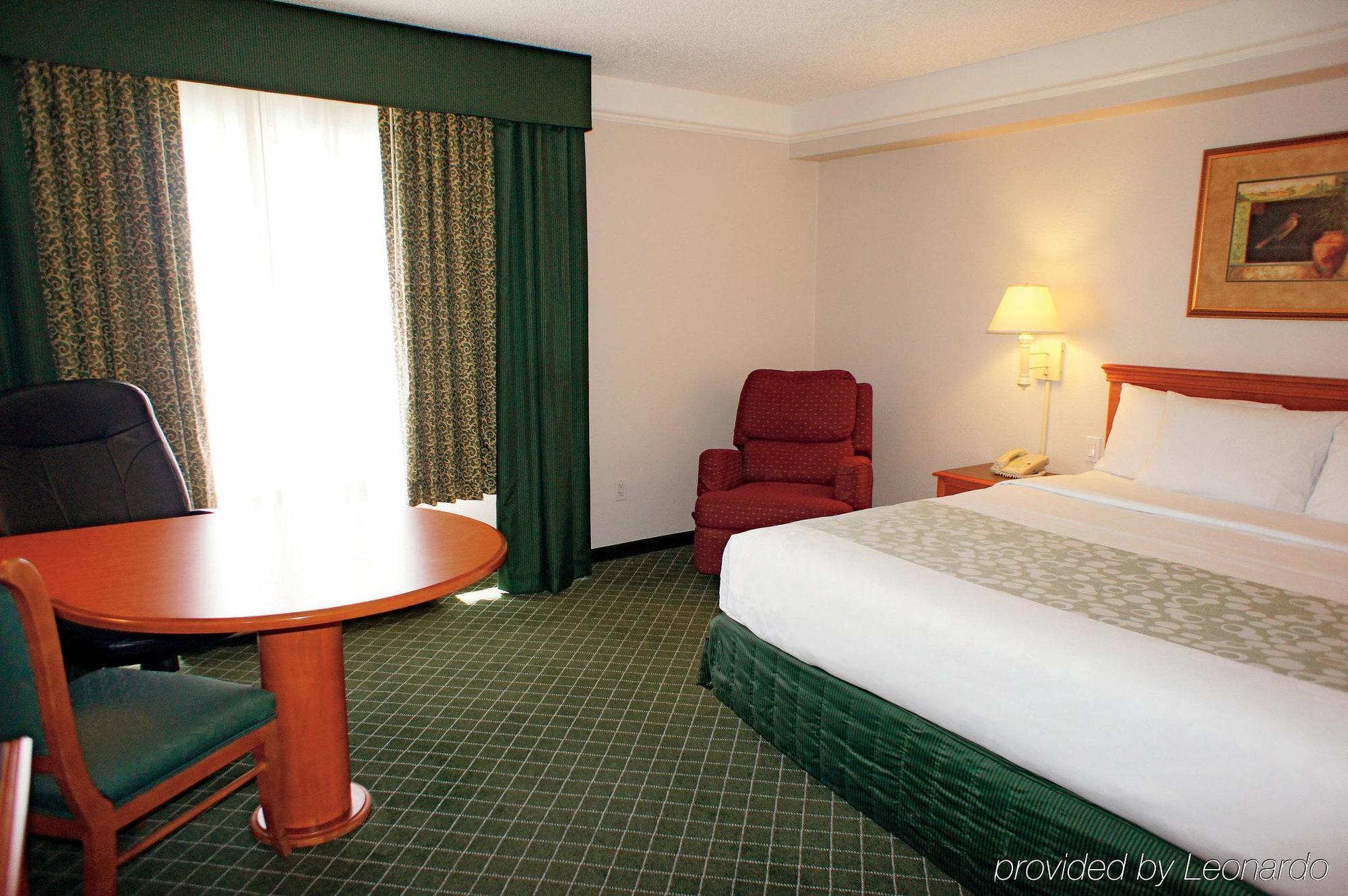 La Quinta By Wyndham Las Vegas Summerlin Tech Εξωτερικό φωτογραφία