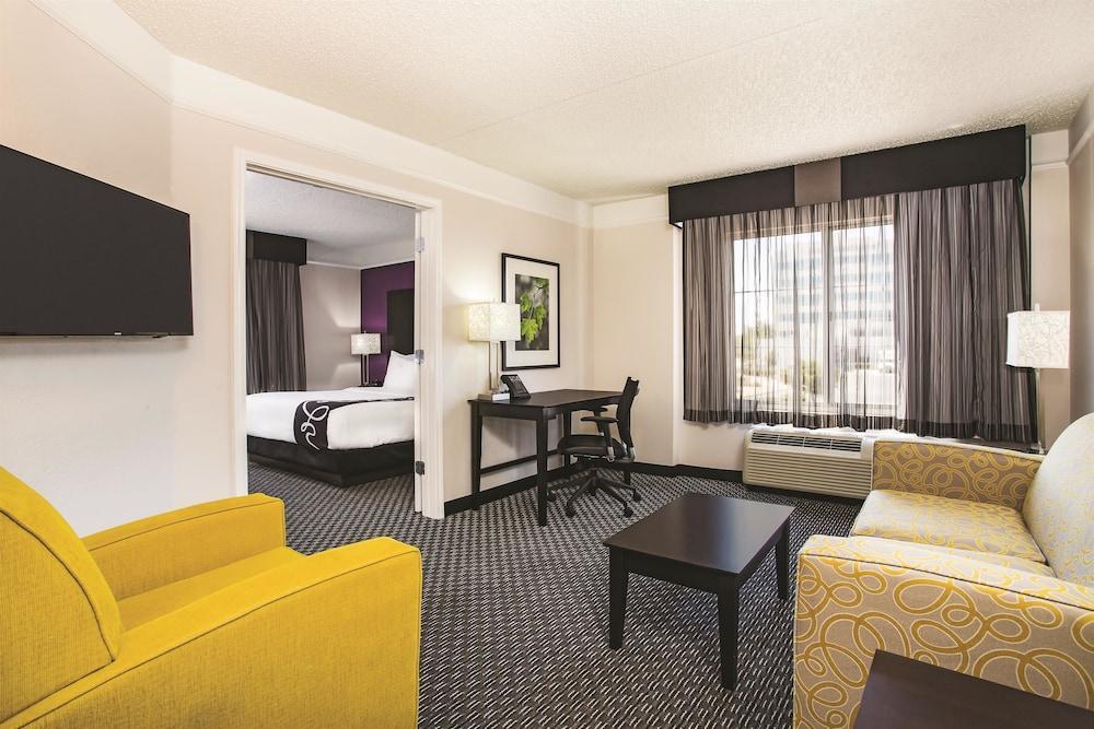 La Quinta By Wyndham Las Vegas Summerlin Tech Εξωτερικό φωτογραφία